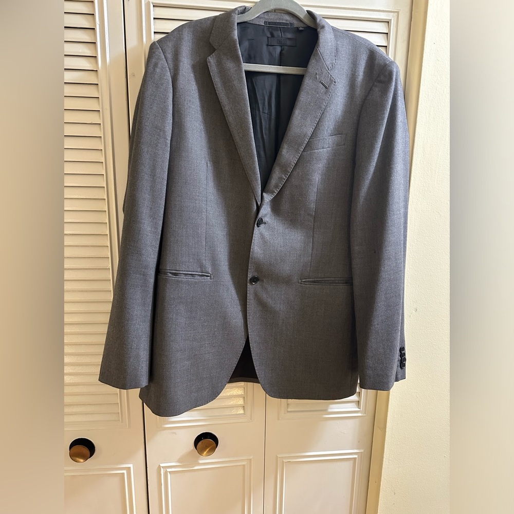 Grey Uniqlo Blazer